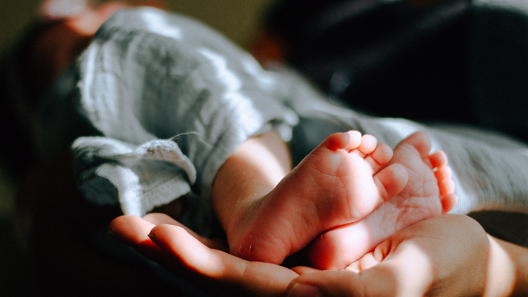 Έρευνα: Πώς τα βακτήρια του εντέρου του νηπίου δείχνουν αν θα είναι υπέρβαρο σε ηλικία 5 ετών